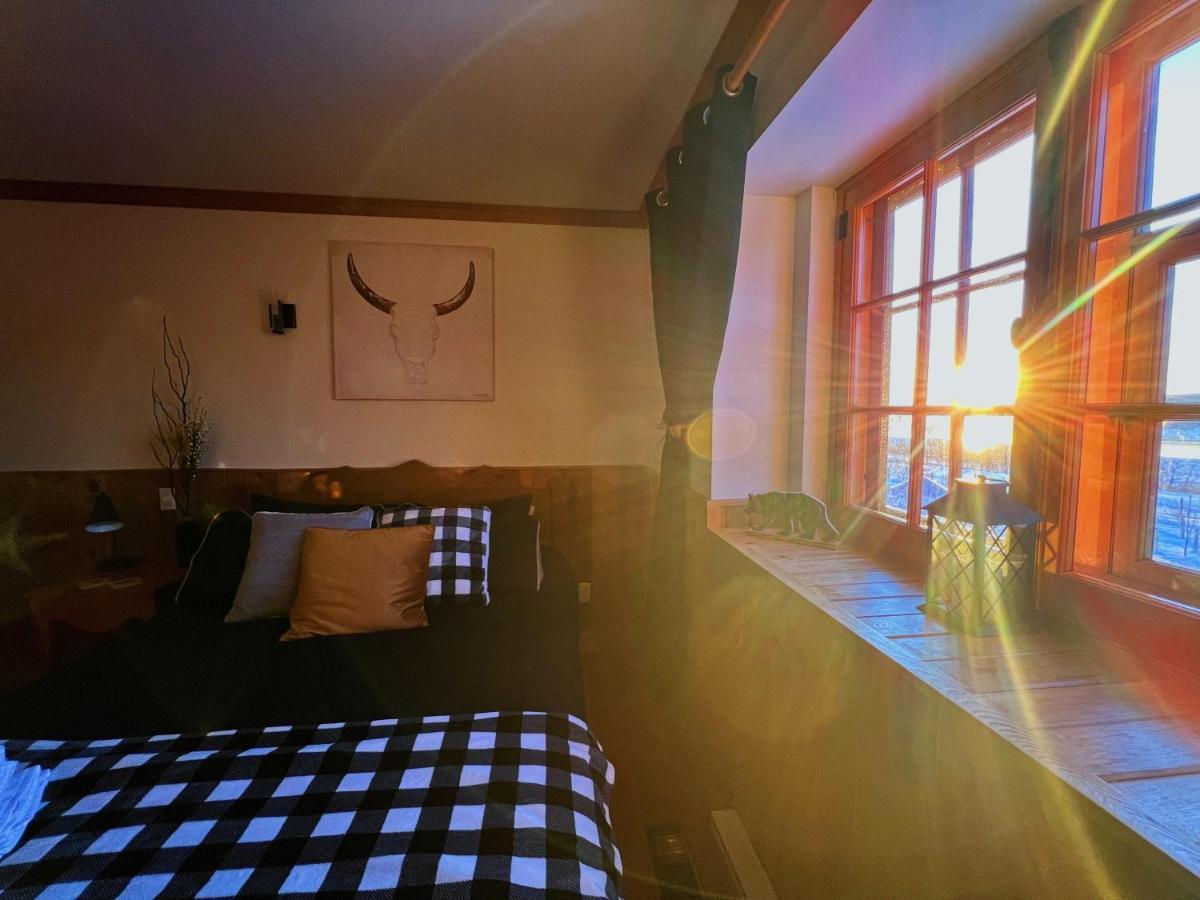 Auberge Au Poste De Traite Sainte-Famille ห้อง รูปภาพ