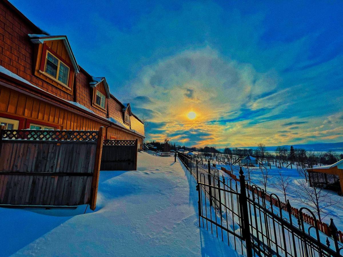 Auberge Au Poste De Traite Sainte-Famille ภายนอก รูปภาพ