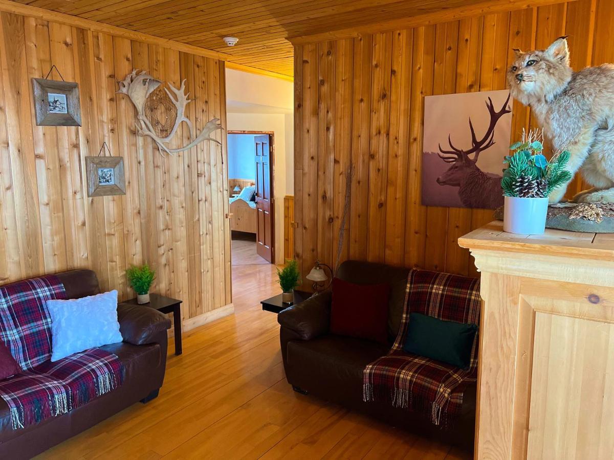 Auberge Au Poste De Traite Sainte-Famille ภายนอก รูปภาพ