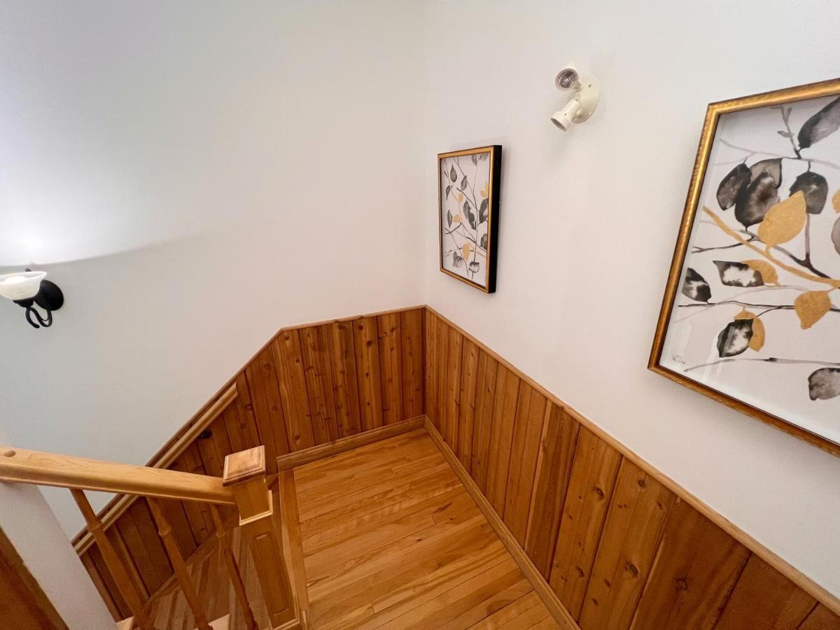 Auberge Au Poste De Traite Sainte-Famille ภายนอก รูปภาพ