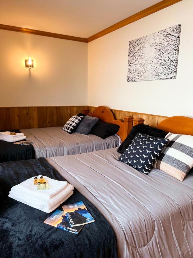 Auberge Au Poste De Traite Sainte-Famille ภายนอก รูปภาพ